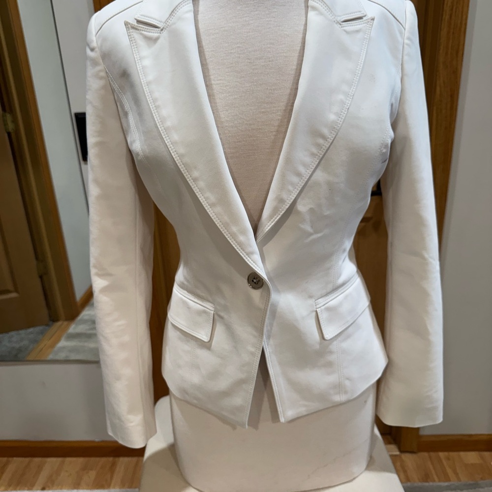 White House Black Market White Tailored One-Button Blazer